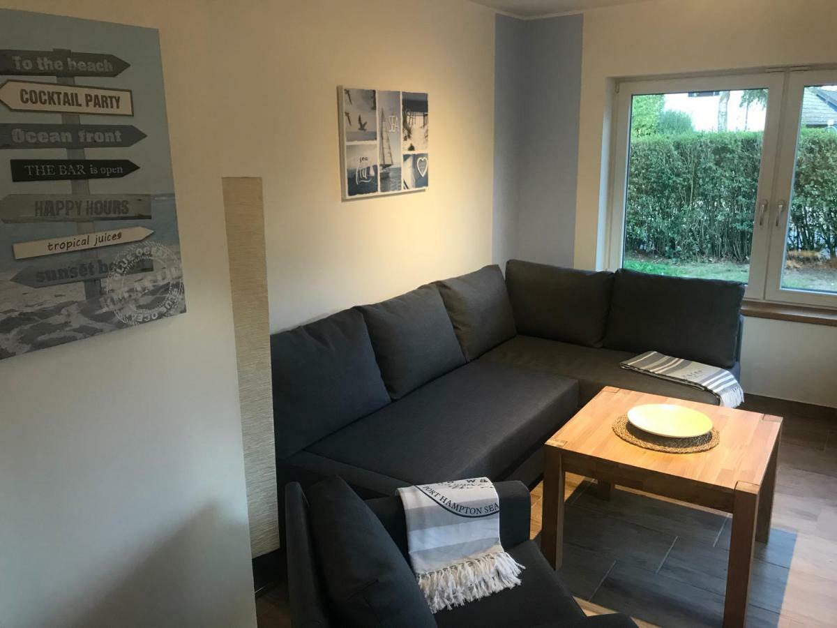 Ferienwohnungen Moewe Lembruch Exterior foto